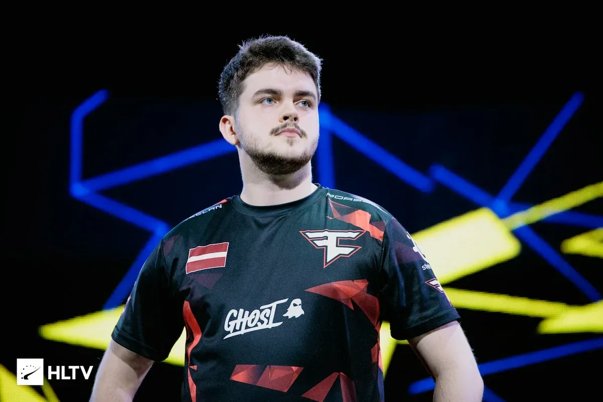 Хельвейса broky Сауканца кикнули из FaZe Clan