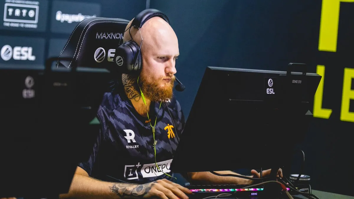 Natus Vincere — Fnatic: прямая трансляция и коэффициенты на матч ESL Pro League Season 16