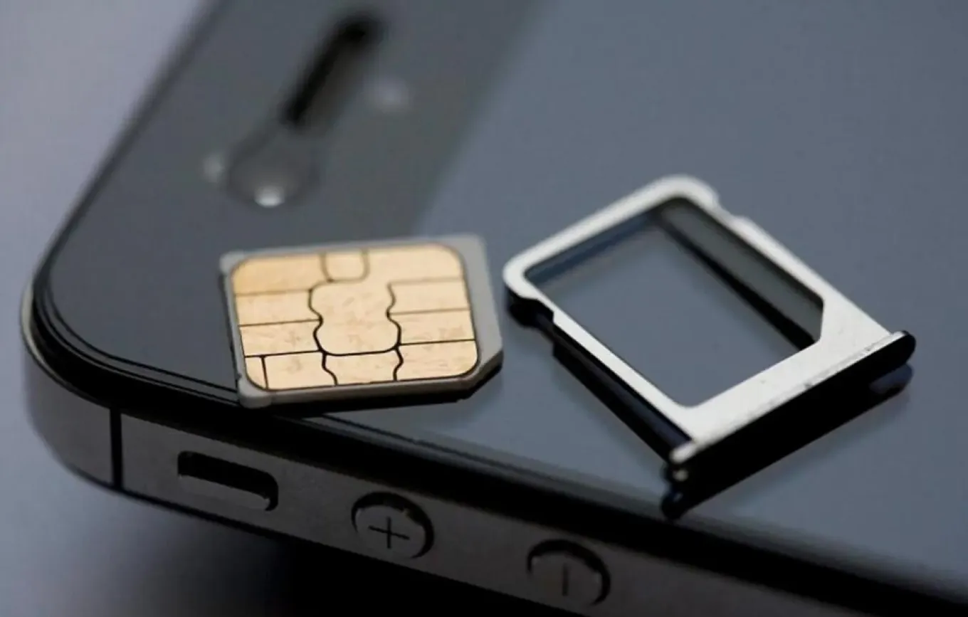 Передача SIM-карты приравнивается к административному правонарушению, а исключение сделано только для ближайших родственников