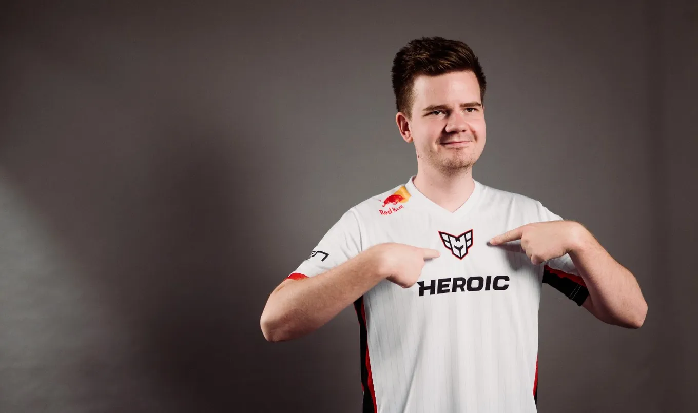 FaZe Clan – Heroic: успешный дебют frozen в составе FaZe
