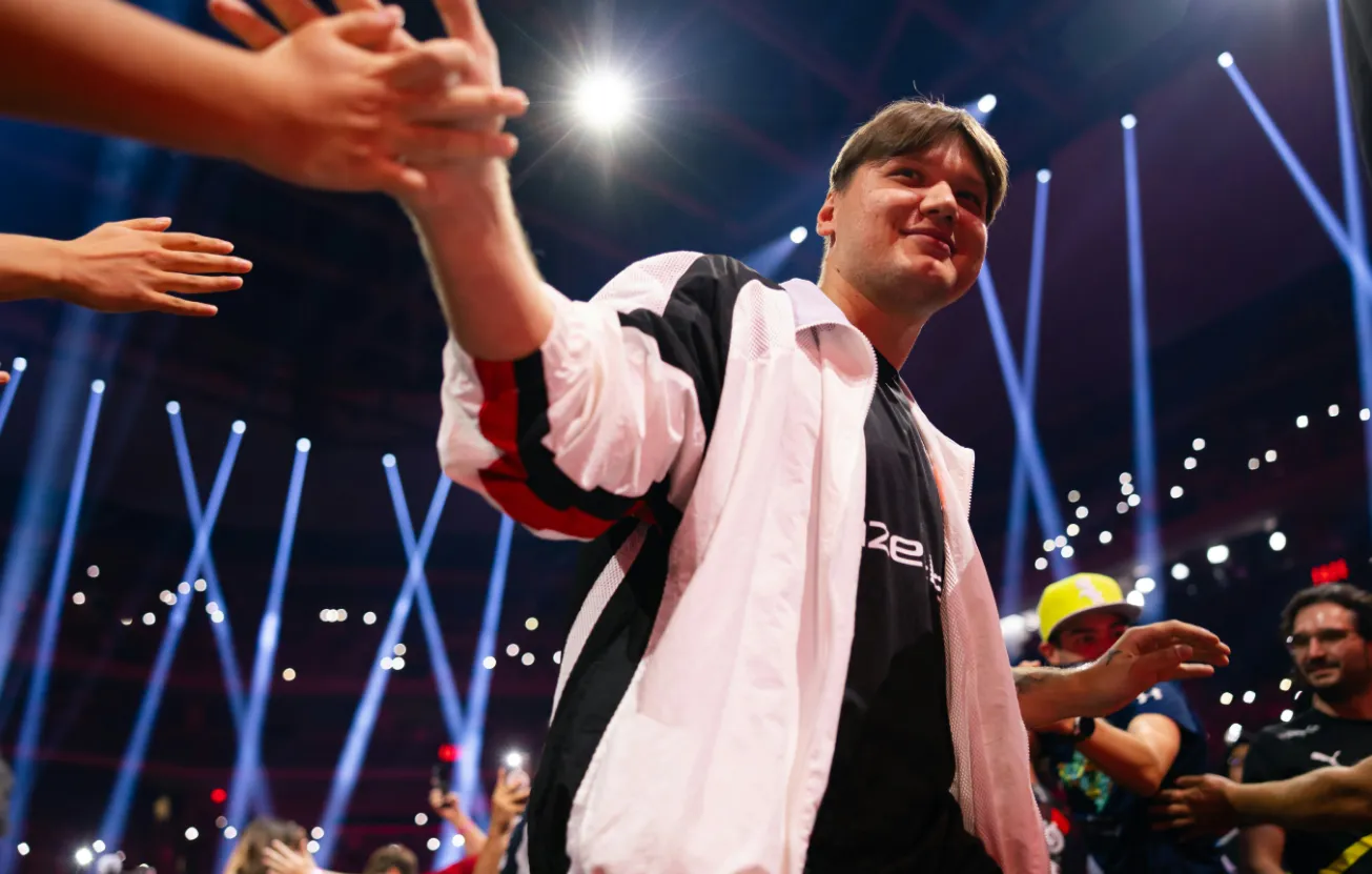 Александр s1mple Костылев