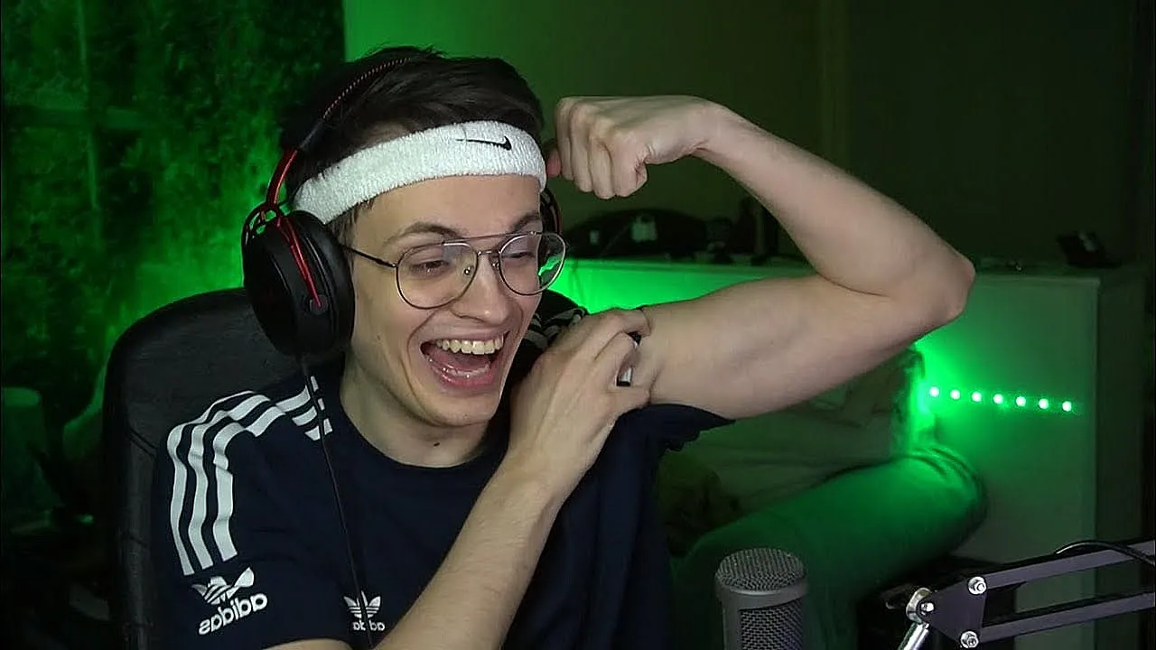 Вячеслав Buster Леонтьев