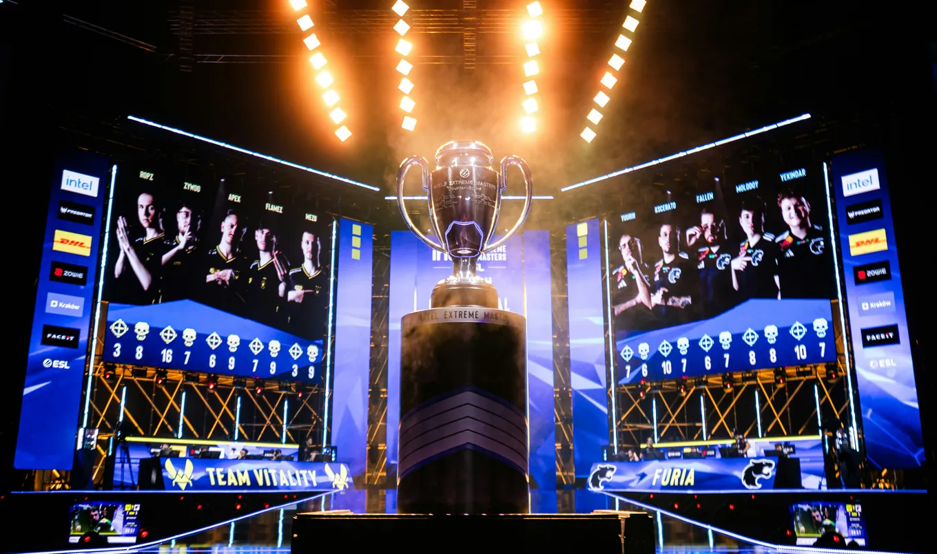 В гранд-финал IEM Krakow 2026 вышли команды FURIA и Team Vitality