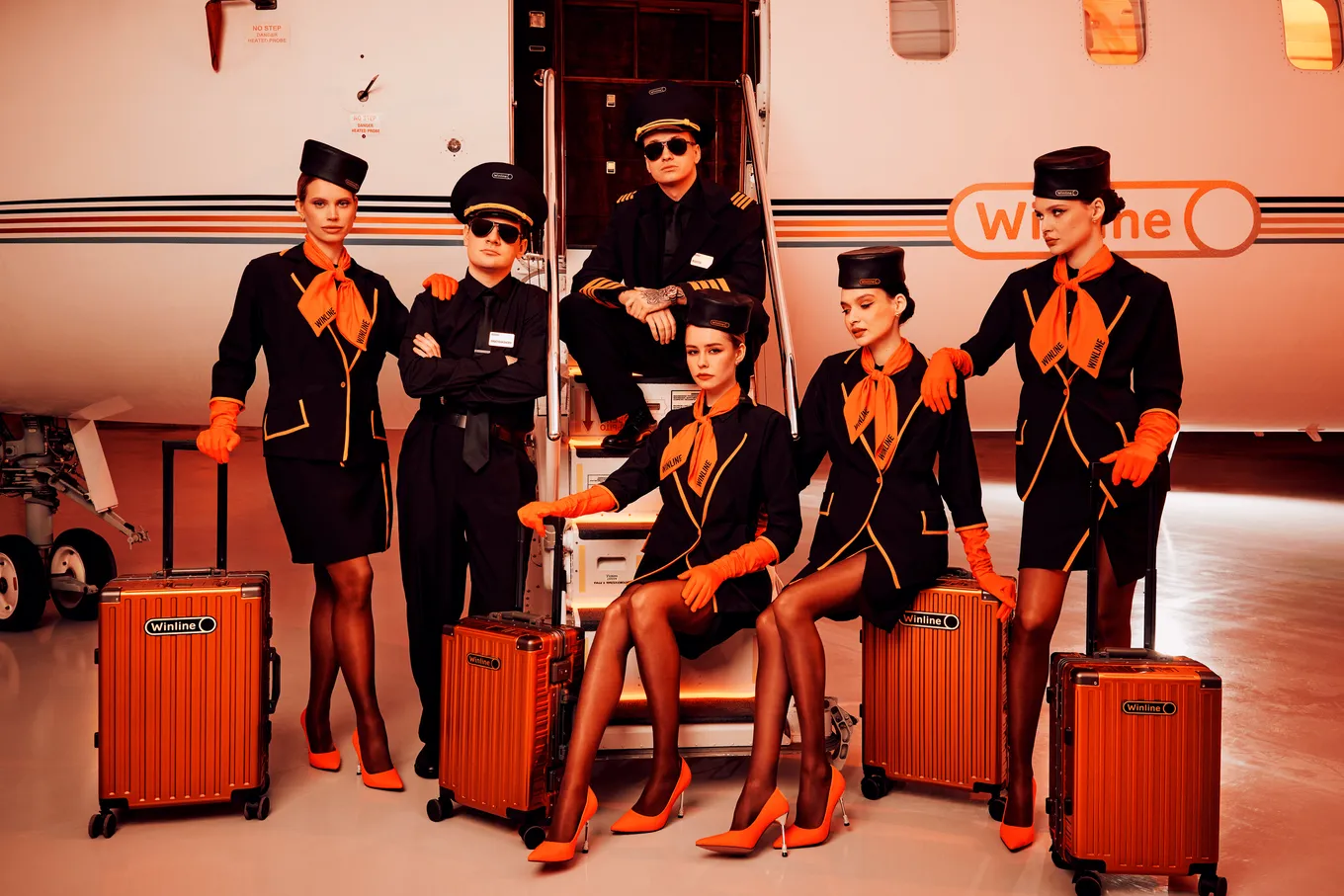 Buster и Bratishkinoff готовы к вылету на частном самолёте WinAirLine