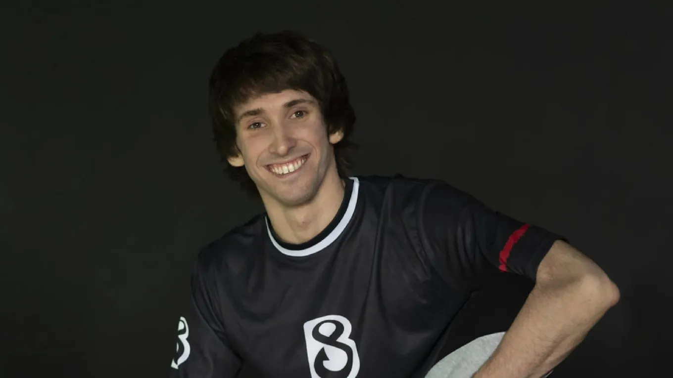 Данил Dendi Ишутин