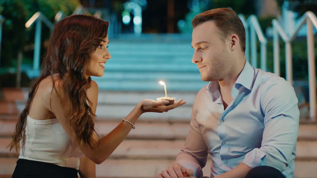 Постучись в мою дверь (Sen Çal Kapımı)