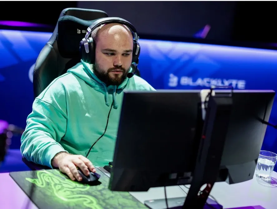 Прогноз на матч Parivision — Team Liquid: фавориты турнира в борьбе за гранд-финал