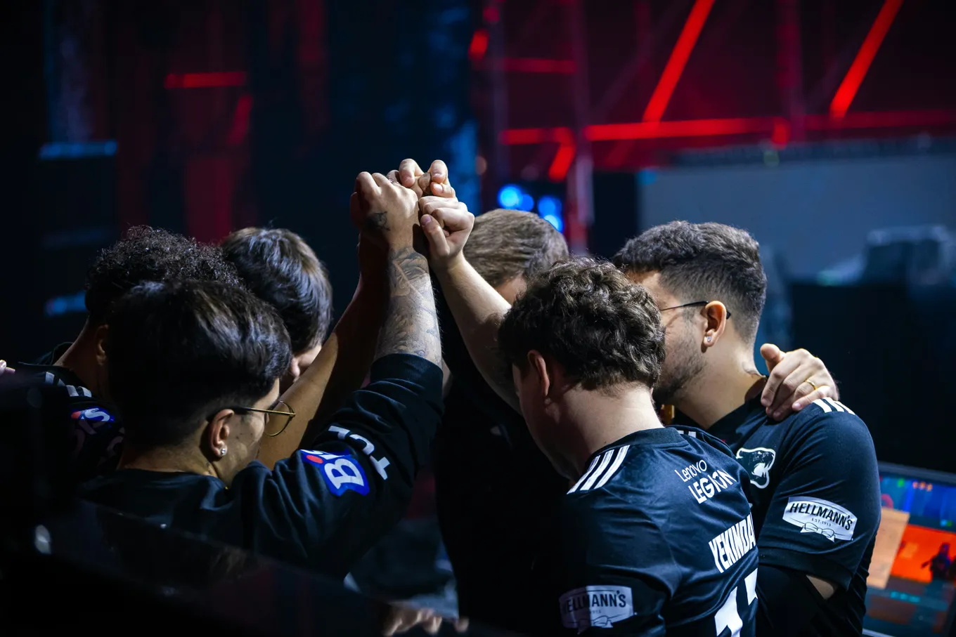 Прогноз на матч Team Spirit – FURIA: кто больше заслуживает выхода в гранд-финал?