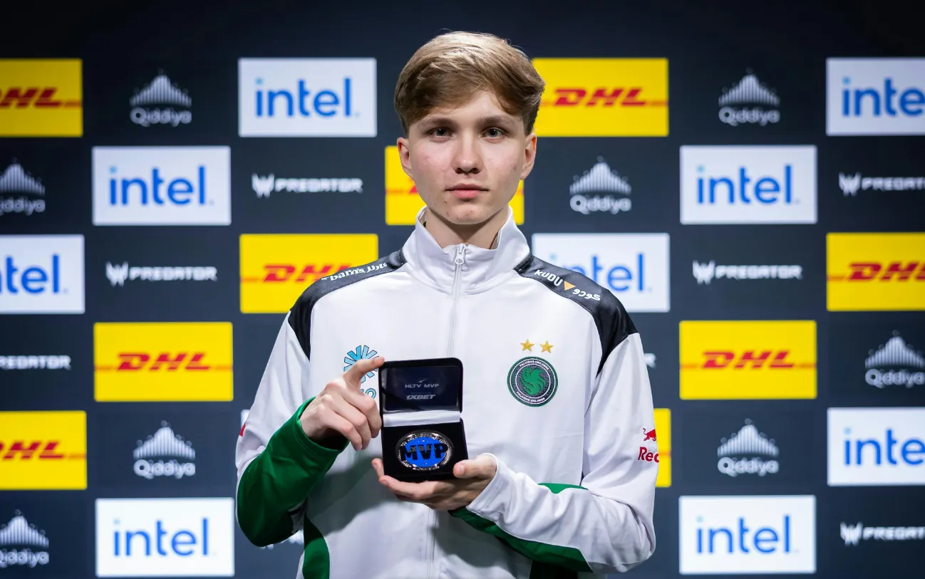 MVP ESL Pro League Season 22 стал m0NESY, проигравший в гранд-финале Vitality со счётом «0:3» и получивший рейтинг выше, чем ZywOo