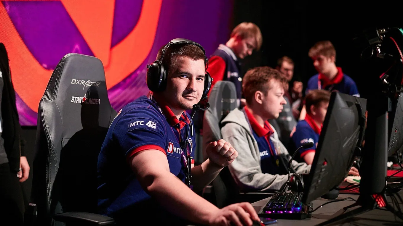 Daxak три года играл в Gambit Esports