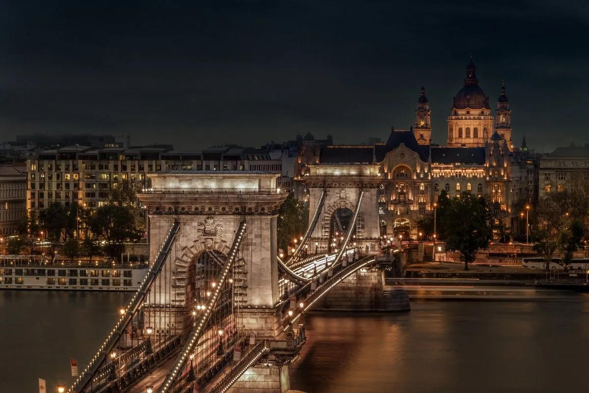 Во время StarLadder Budapest Major 2025 в Будапеште уже по-зимнему прохладно