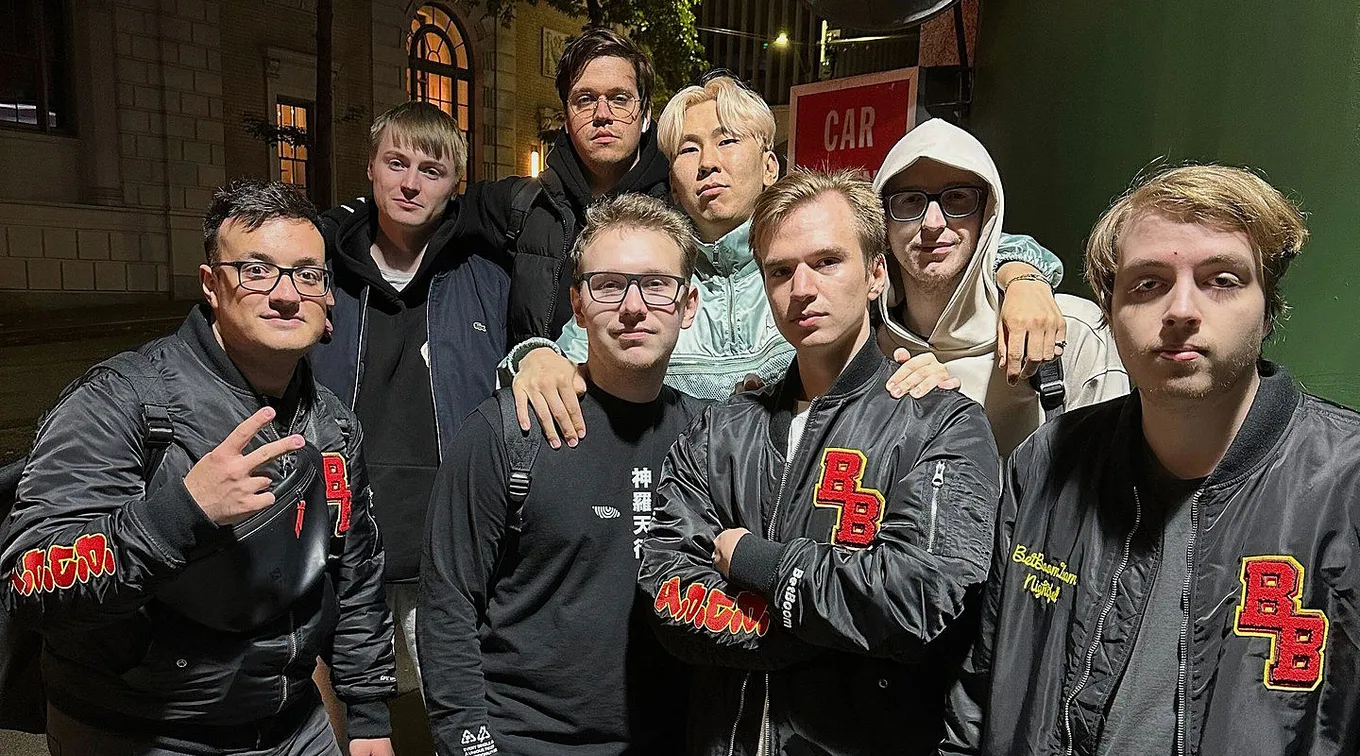Игроки и менеджмент BetBoom Team