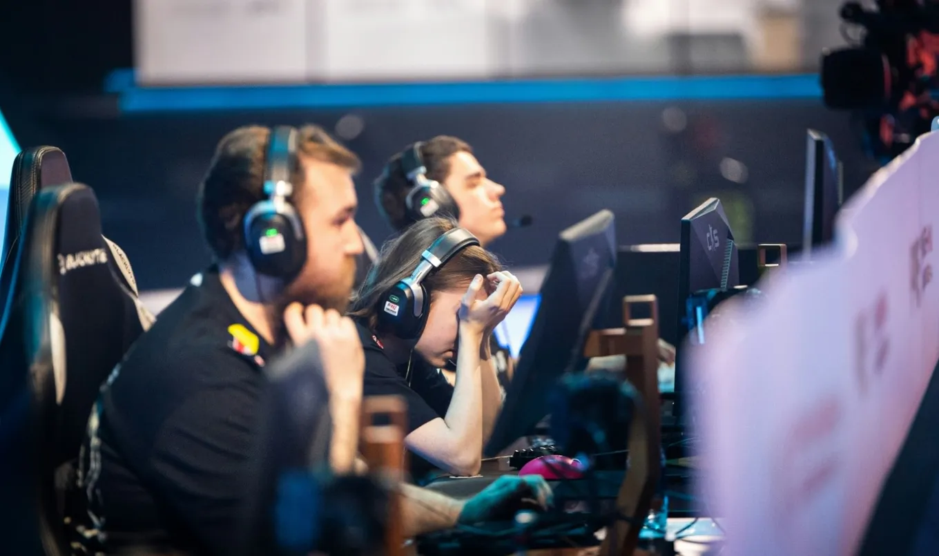 Spirit в финале Perfect World Shanghai Major 2024