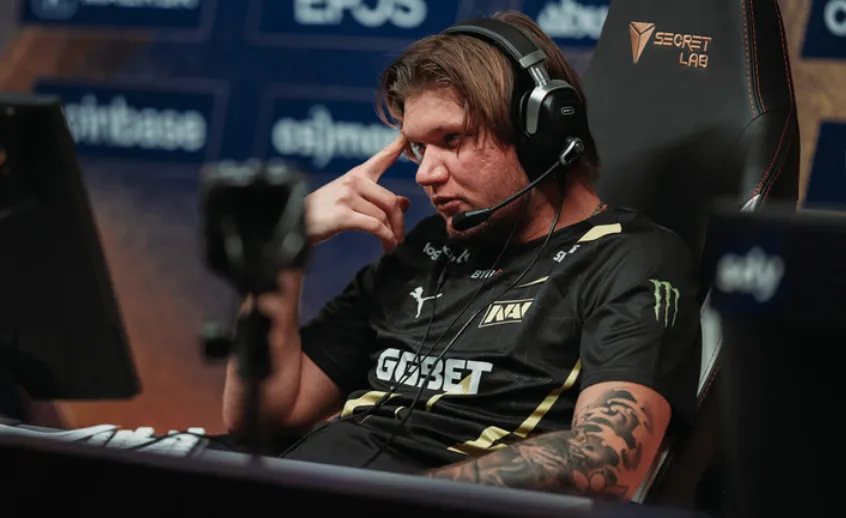 Александр s1mple Костылев