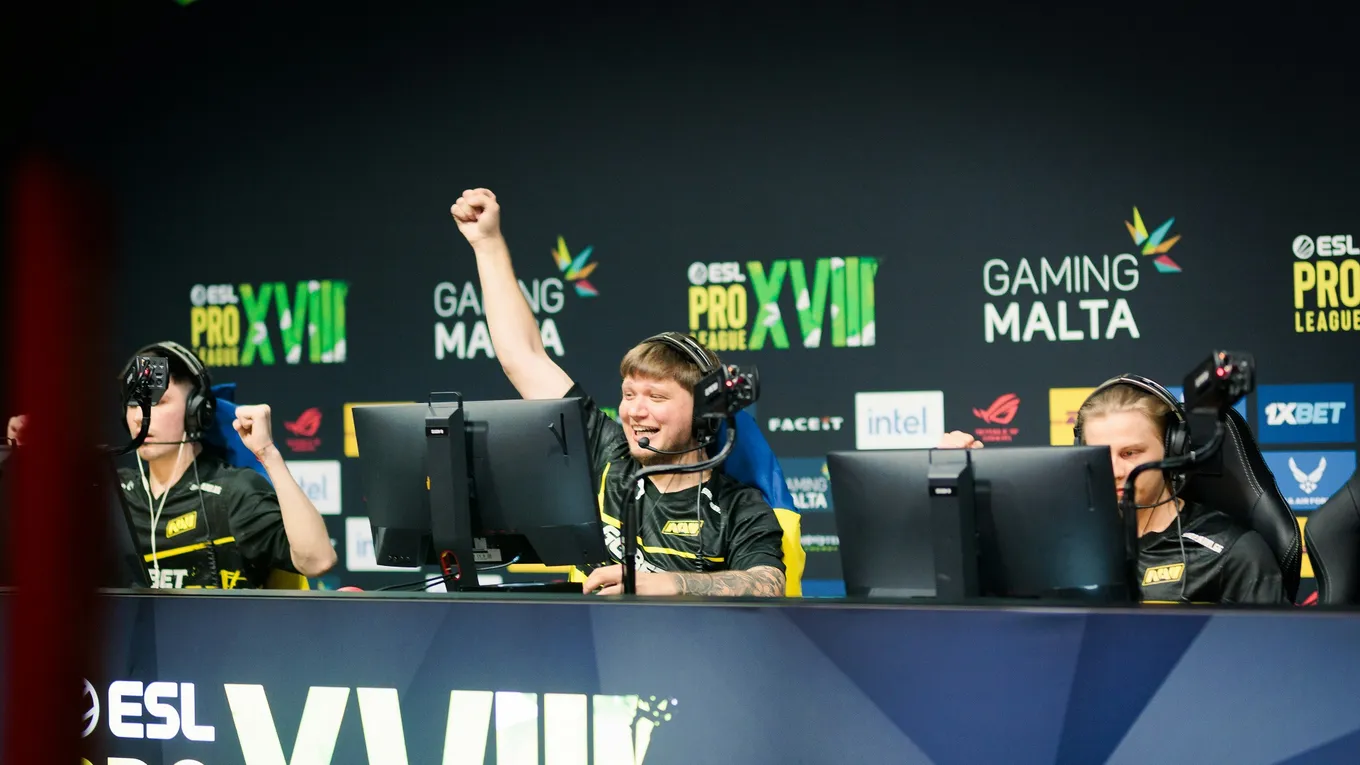 Александр s1mple Костылев