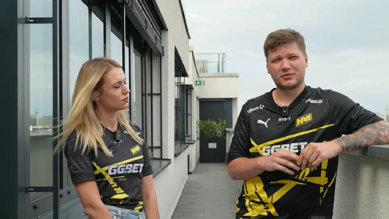 Александр s1mple Костылев