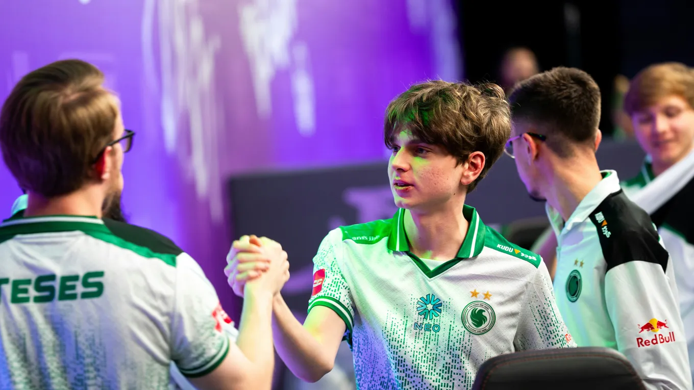 Прогноз на матч Team Falcons – paiN Gaming: «соколы» отправят бразильцев домой
