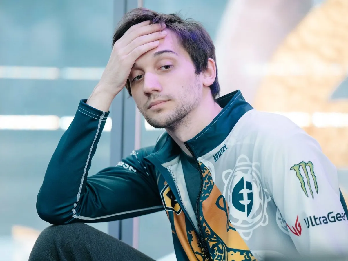 Артур Arteezy Бабаев