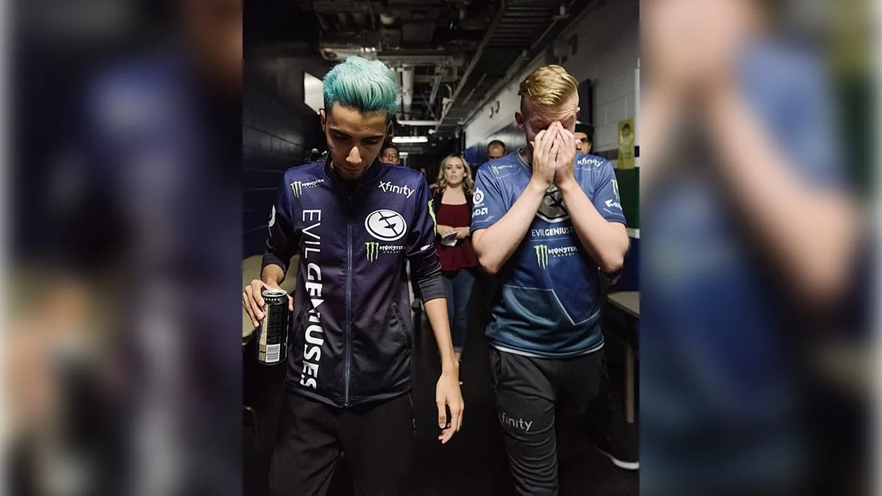 Игроки Evil Geniuses после поражения от OG
