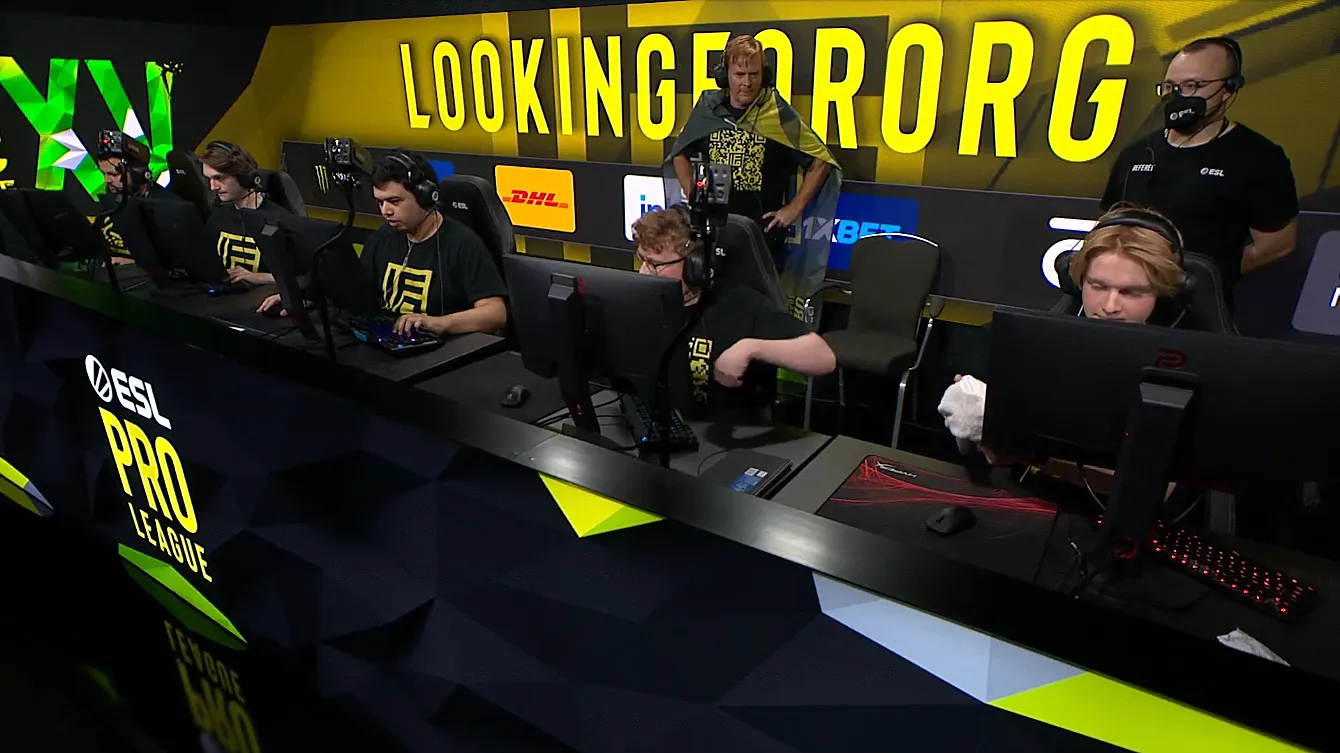 Отец&nbsp;SaVage на&nbsp;ESL Pro League Season 15