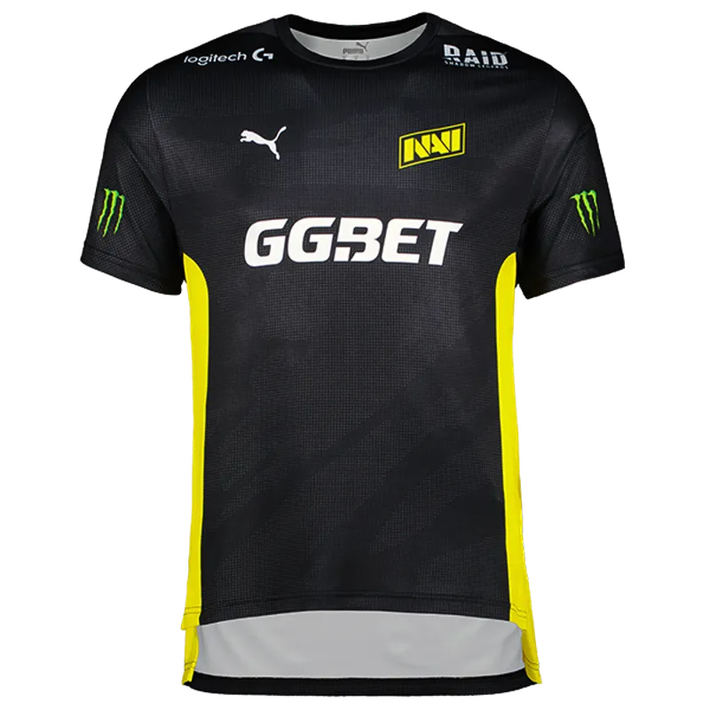 Новая форма Natus Vincere