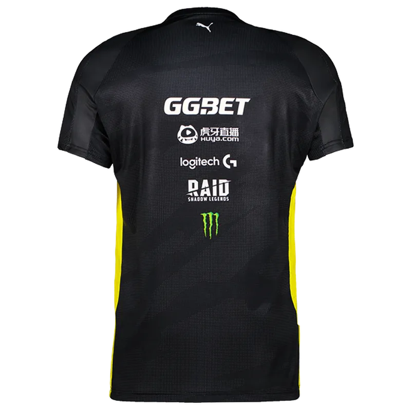 Новая форма Natus Vincere