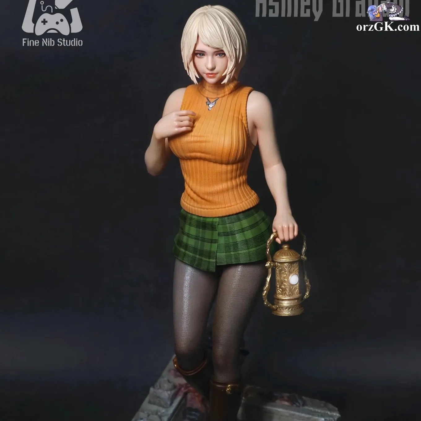 Фигурка Эшли из Resident Evil 4