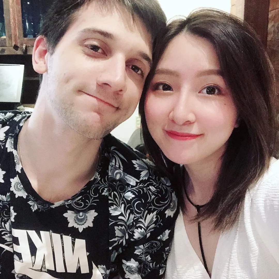 Чжан Dove Тяньге и Артур Arteezy Бабаев