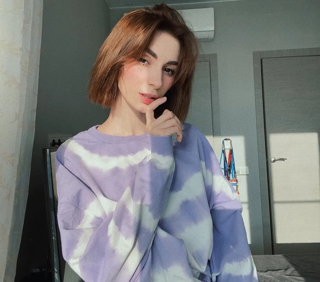 Nelyaray – популярная стримерша на Twitch