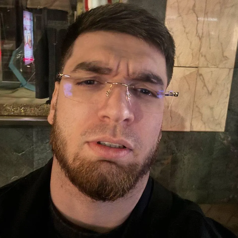 Равшана забанили на Twitch