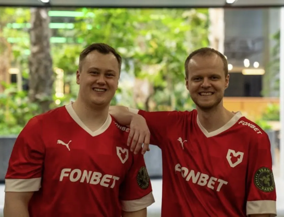 Деннис sycrone Ниелсен и Андреас Xyp9x Хёйслет из MOUZ