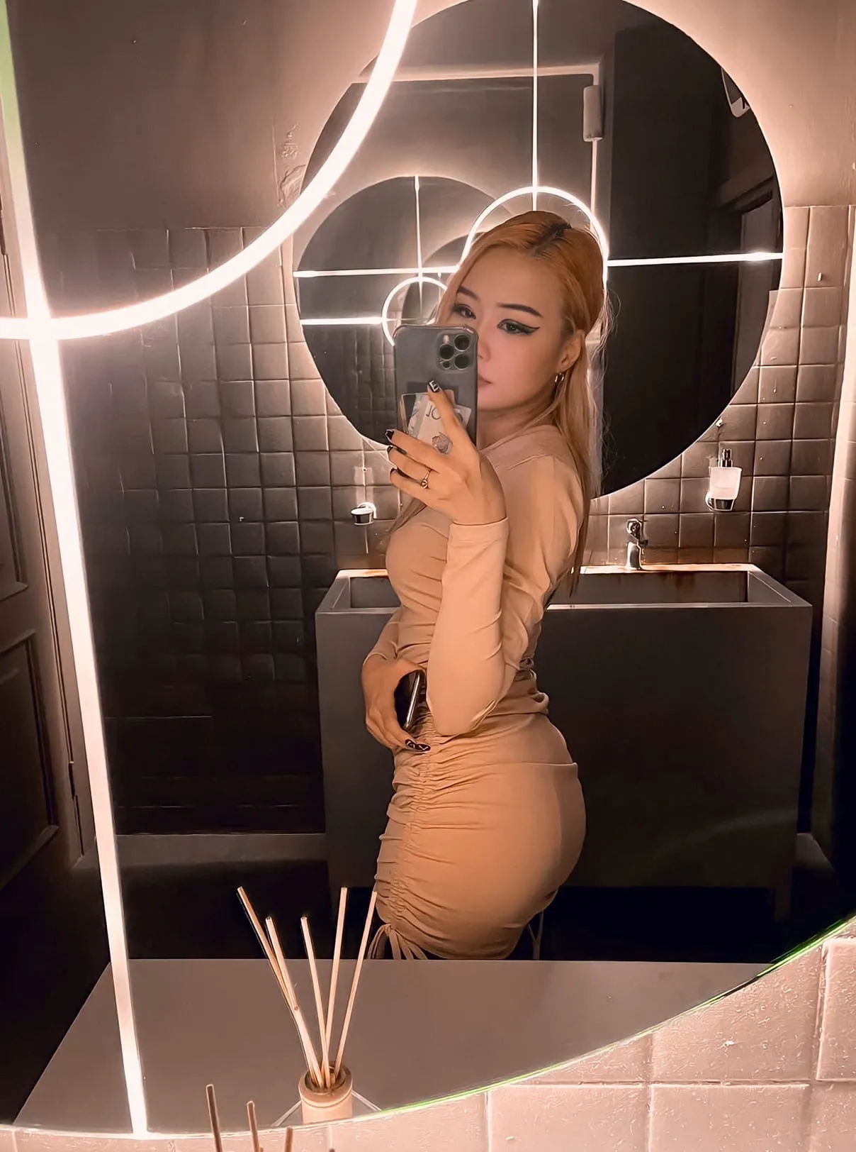 Аля ABQueen Бекбаева
