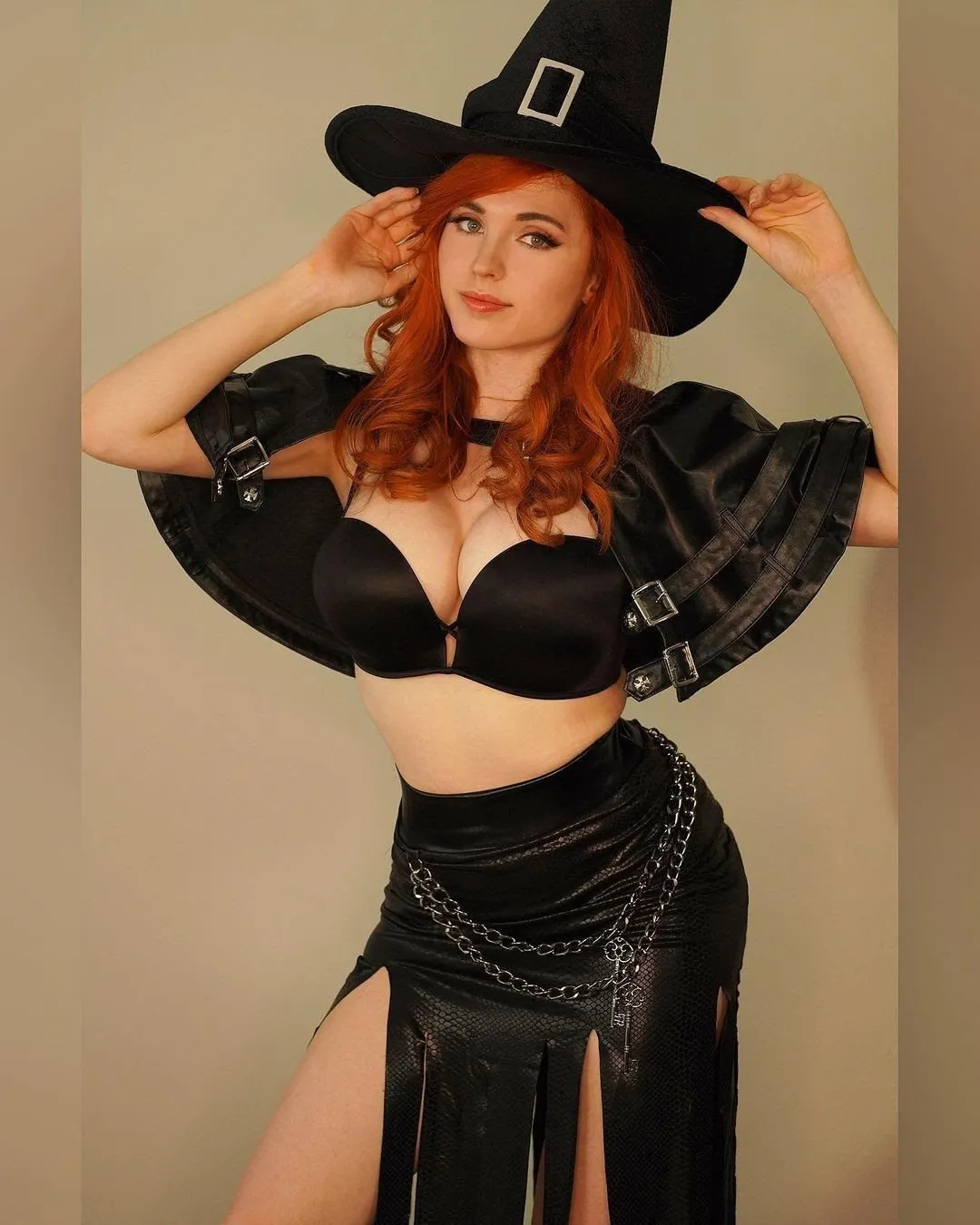 Кейтлин Amouranth