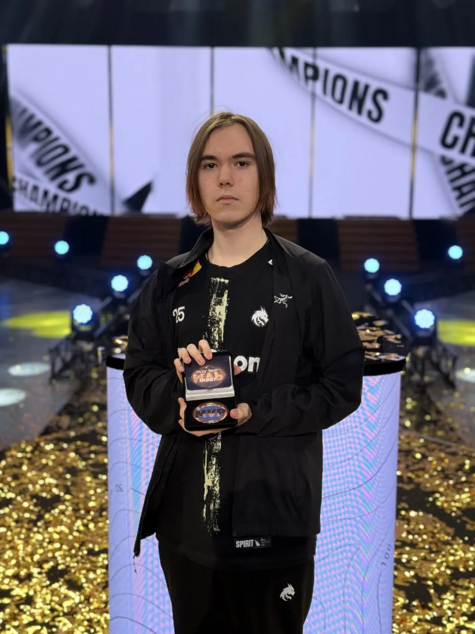 Donk – MVP на PGL Astana 2025