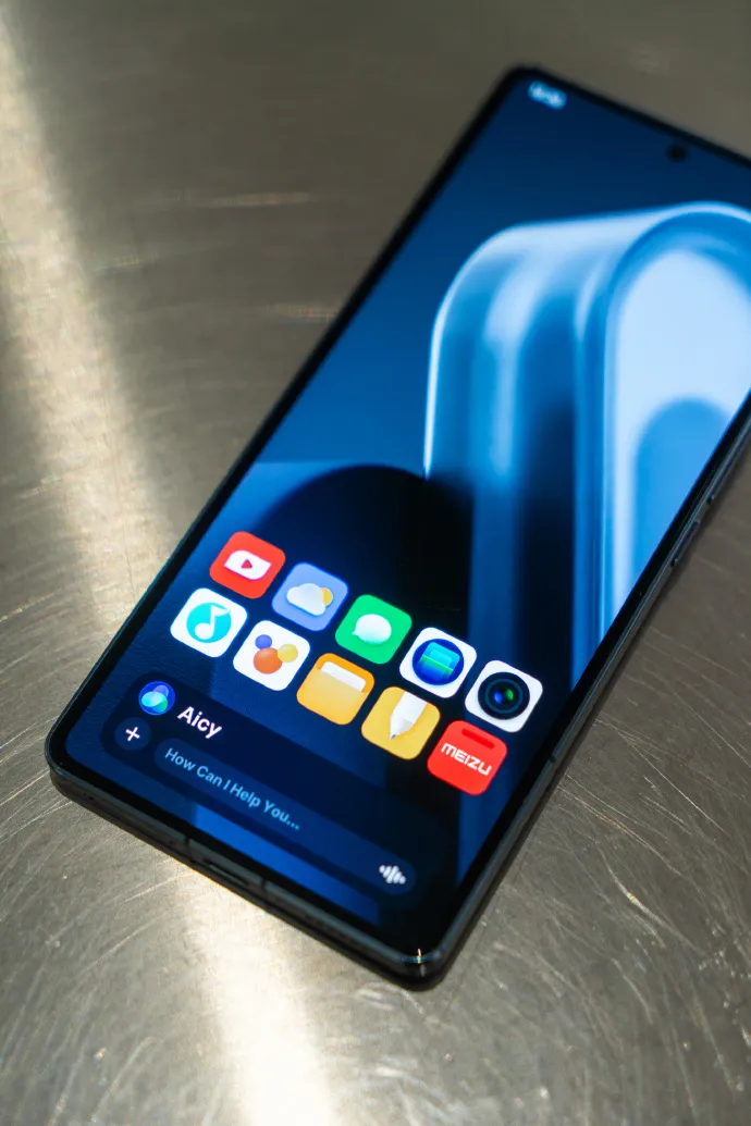 Слитая фотография Meizu 21 Pro