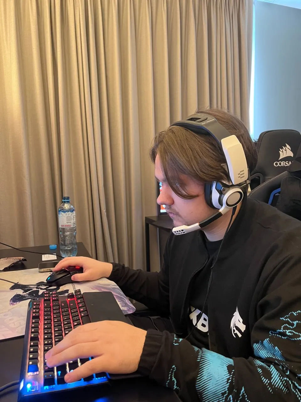 Team Spirit в полном составе добралась до места проведения мейджора по Dota 2