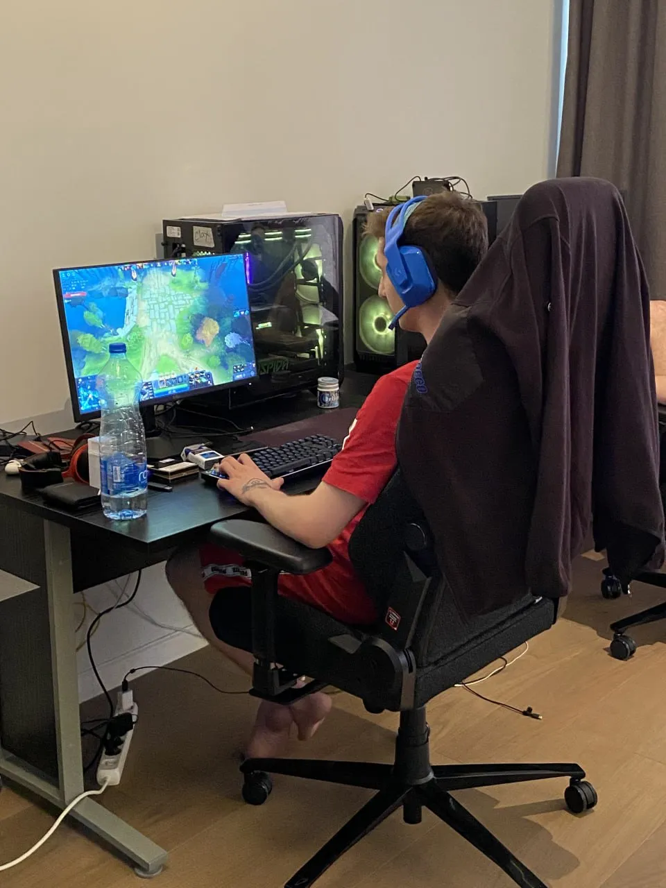 Игроки 9 Pandas на буткемпе