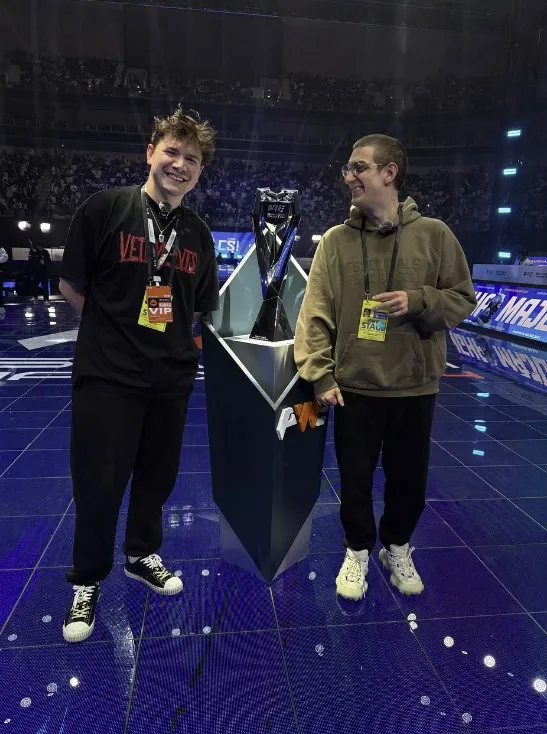 Evelone на сцене Perfect World Shanghai Major 2024