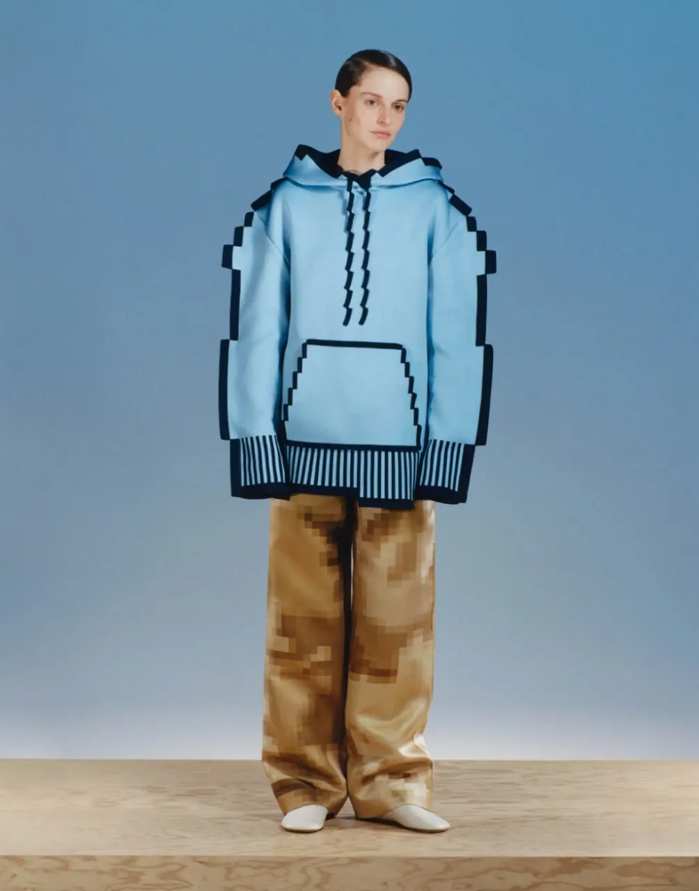 Линейка одежды Loewe в стиле Minecraft