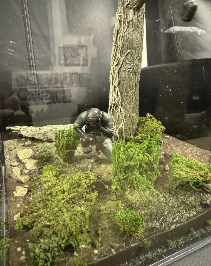 Инсталляция из коллекционного издания Metal Gear Solid Delta: Snake Eater