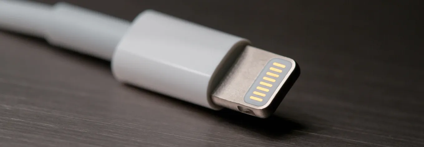 Apple Lightning