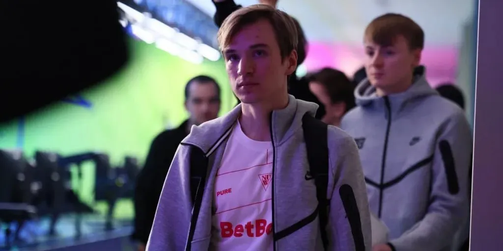 BetBoom Team – Team Falcons: российский коллектив способен одолеть «соколов»