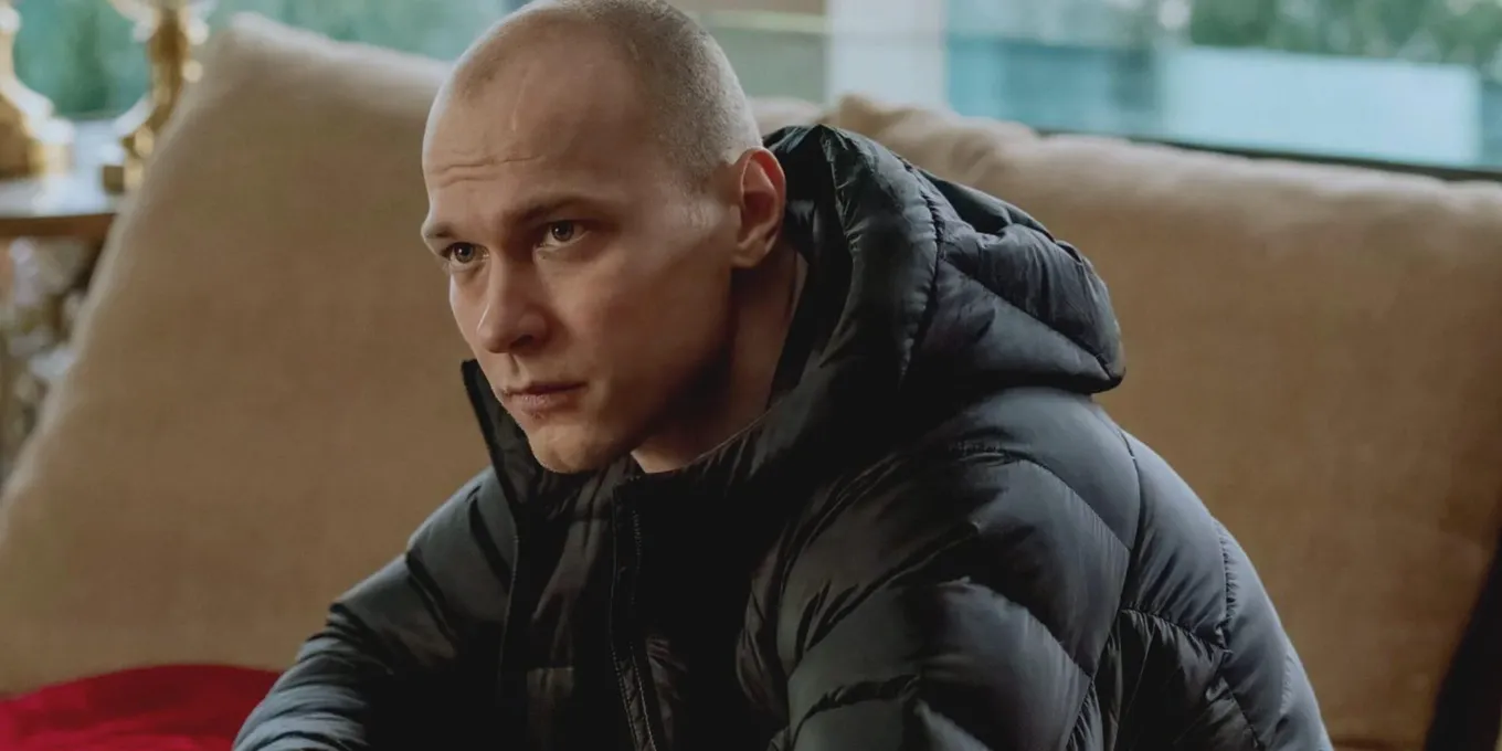 Борисов в роли Игоря в фильме «Анора»
