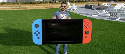 Фанат собрал самую большую в мире Nintendo Switch