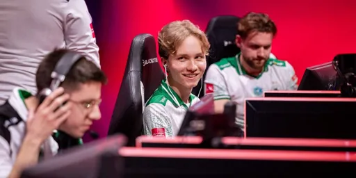 Team Falcons покинула IEM Krakow 2026