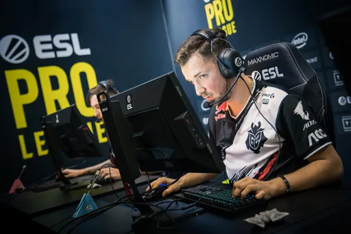 huNter: c нетерпением жду первый LAN-турнир для FaNg в Катовице