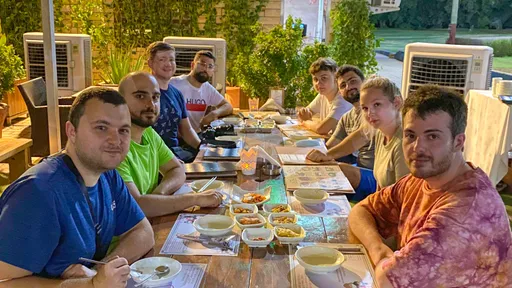 ILTW прилетел на встречу состава Nigma по Dota 2 в Абу‑Даби
