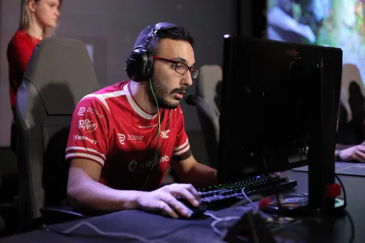 Brame лидирует в групповом этапе Dota 2 Champions League 2021 Season 5