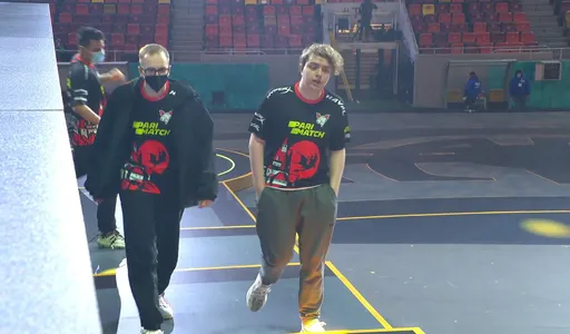 Team Spirit разгромила Virtus.pro на первой карте в плей-офф TI10