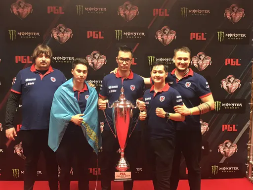 Команда Gambit Esports 2017 года победила в шоу‑матче